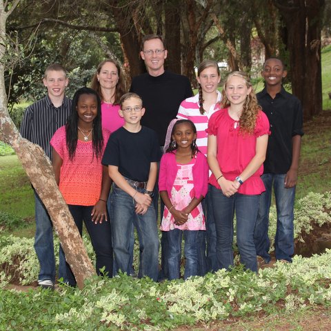 Photo of the Daubenmier family